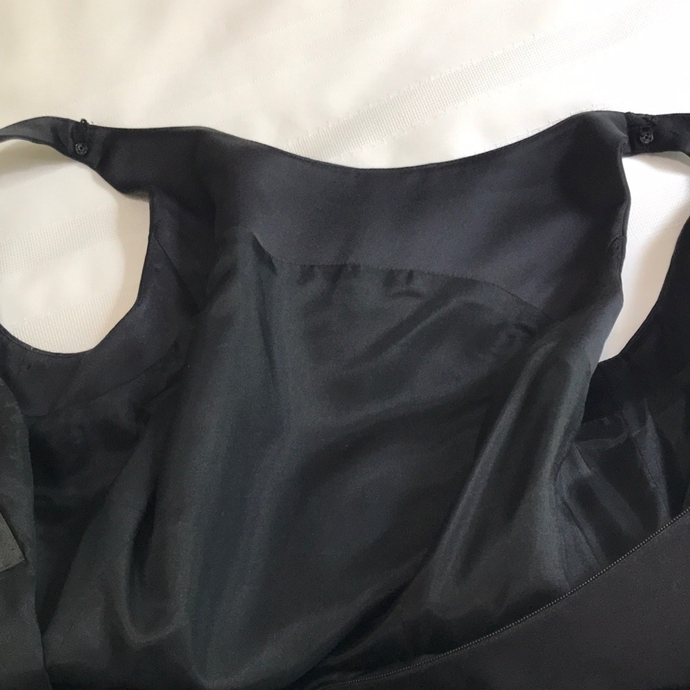 90s Carmen Marc Valvo Collection Black Satin V Back Cocktail Evening Dress 8 - Picture 12 of 16